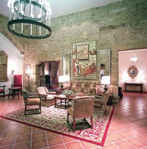 Parador de Santo Domingo Bernardo de Fresneda, öffentliche Bereiche