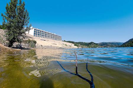 Douro Royal Valley Hotel & Spa, Hotel am Wasser