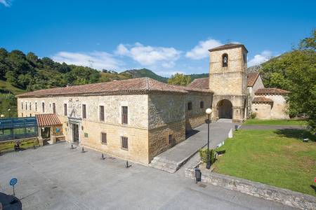 Parador de Cangas de Onís, Resort/Hotelanlage