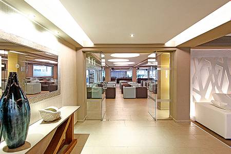BG Java Hotel, Eingang Bar