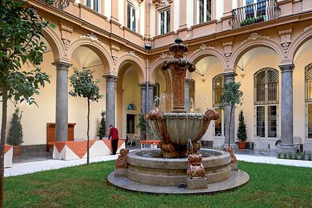 Grand Hotel Piazza Borsa, Resort/Hotelanlage