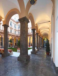 Grand Hotel Piazza Borsa, sonstige