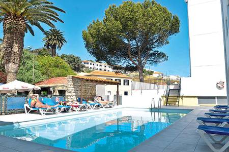 Hotel Praia Dourada, Pool mit Liegen