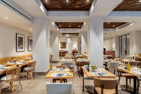 H10 Palacio Colomera, Restaurant/Gastronomie