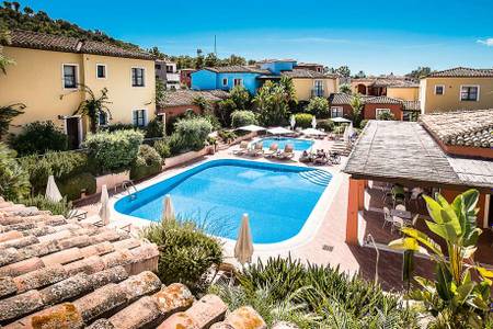 Borgo degli Ulivi, Residence Poolblick