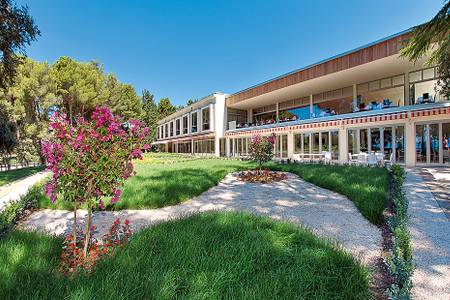 Crvena Luka Hotel & Resort, Hotel mit Gartenblick