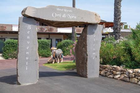 Hotel Rurale & SPA Orti di Nora, Resort/Hotelanlage