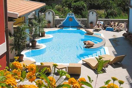Grand Hotel Arciduca, Poolbereich