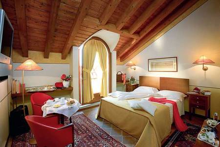 Albergo dell'Agenzia, Standard Albergo dell'Agenzia, Standard