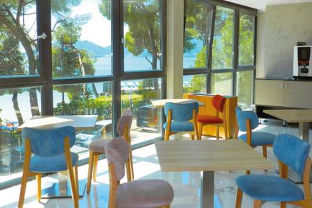 Hotel Byron, Restaurant/Gastronomie