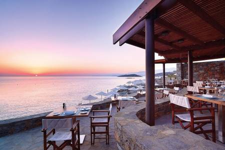 St. Nicolas Bay Resort Hotel & Villas, Restaurant/Gastronomie