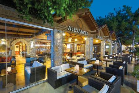Alexander Beach Hotel & Village Resort, Restaurant/Gastronomie
