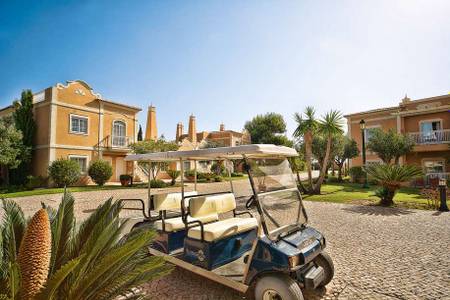 Vila Alba Resort, Golfcar