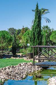 Vale d'El Rei Hotel & Villas, Garten mit Teich
