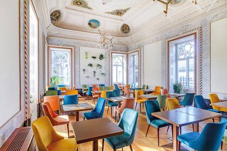 OCA Flores & Vitoria Village, Restaurant/Gastronomie