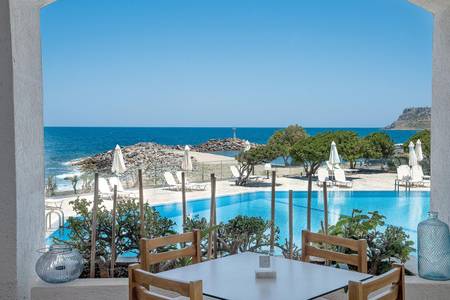 Maritimo Beach Hotel, Restaurant/Gastronomie