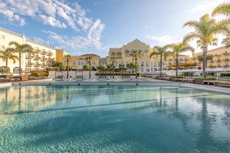 Domes Lake Algarve, Pool/Poolbereich