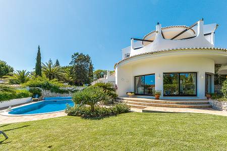Casa Estrelas, Panorama