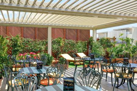 Marcella Royal Hotel - Rooftop Garden, öffentliche Bereiche