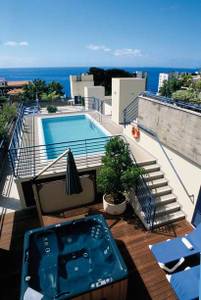 Terrace Mar Suite Hotel, Pool und Jacuzzi und Meerblick