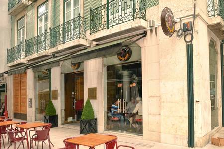 Browns Boutique Hotel & Apartments, Resort/Hotelanlage