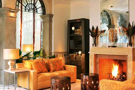 Hotel Villa Oniria, Lobby mit Kamin