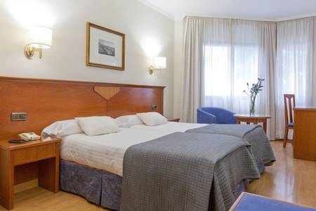 Hotel Alixares, Standard