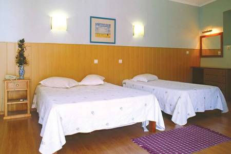 Grande Pensão Alcobia, Doppelbett und Zustellbett