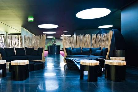 DoubleTree by Hilton – Fontana Park Hotel, Bar
