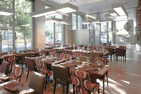 Neya Lisboa Hotel, Restaurant