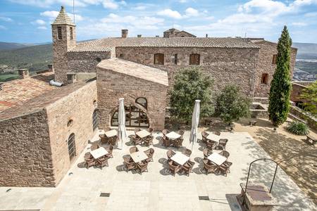 Parador de Cardona, Resort/Hotelanlage