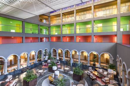 Parador de La Seu d’Urgell, öffentliche Bereiche Parador de La Seu d’Urgell, öffentliche Bereiche