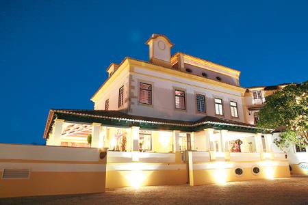 Hotel Lusitano, Fassade