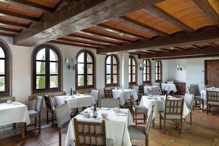 Parador de Tortosa, Restaurant/Gastronomie