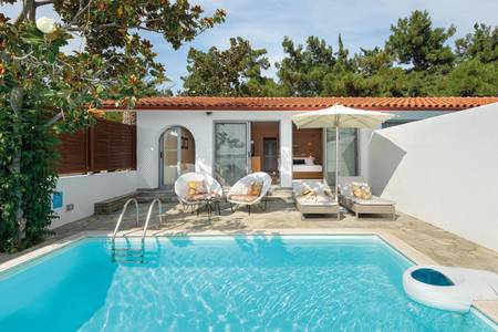 Eagles Palace, Bungalow