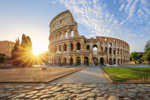 Colosseum in Rom bei Sonnenaufgang