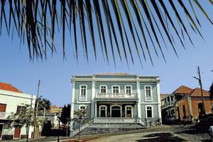blaues Rathaus Sao Filipe Kapverden